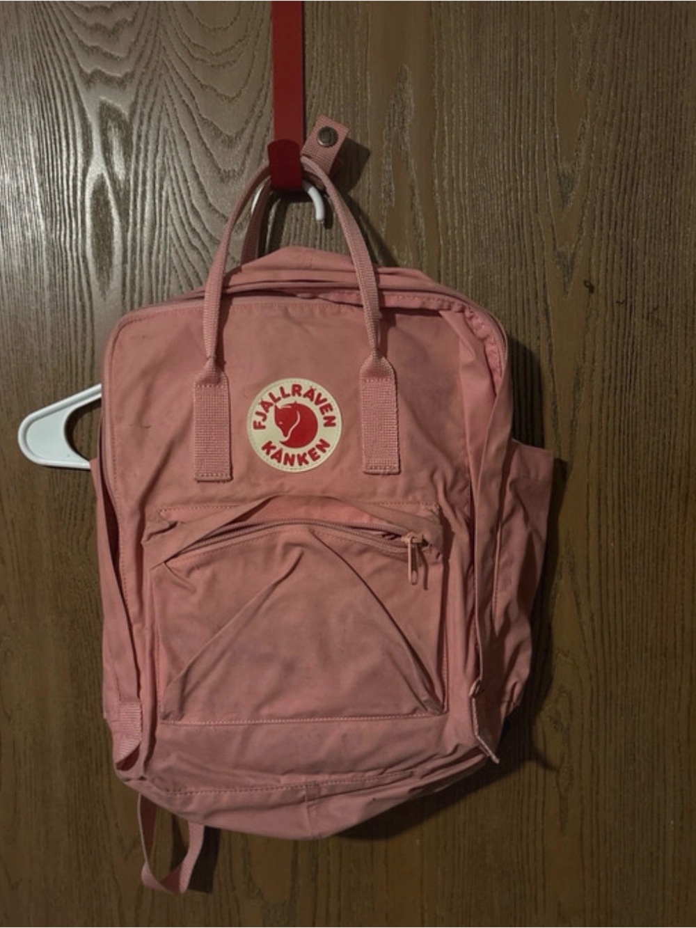 Fjallraven Kånken Backpack in Dusty Rose Pink